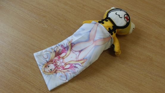 A Closer Look at the Gal*Gun 2 Free Hugs Edition Gaming Accessories Pouch 8